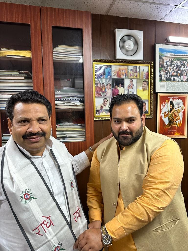 Dushyant Gautam Timeline event photo in Agra