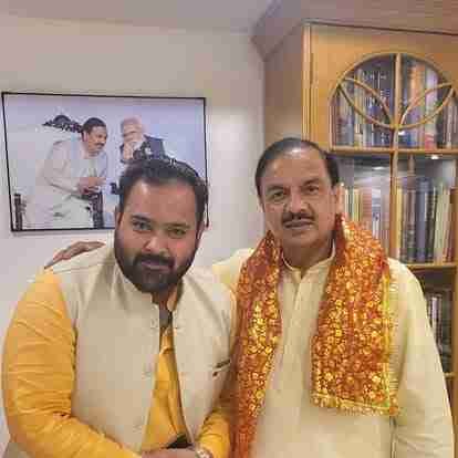 Dushyant Gautam Timeline event photo in Agra